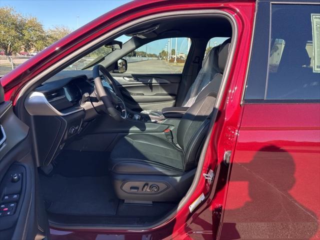 new 2025 Jeep Grand Cherokee L car, priced at $39,823