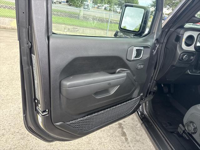 new 2025 Jeep Wrangler car, priced at $29,285