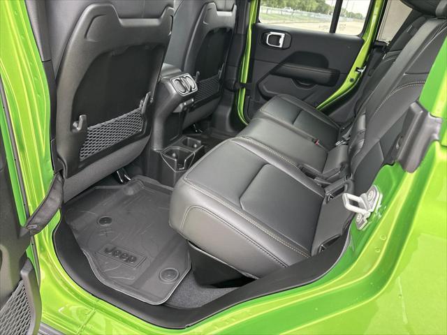 new 2025 Jeep Gladiator car, priced at $39,453