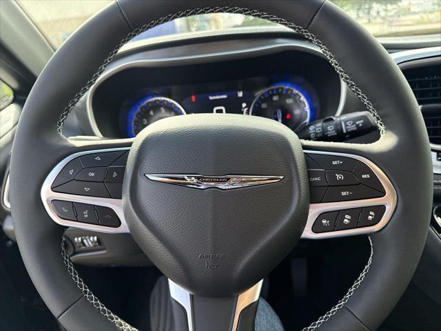 new 2025 Chrysler Pacifica car, priced at $39,570