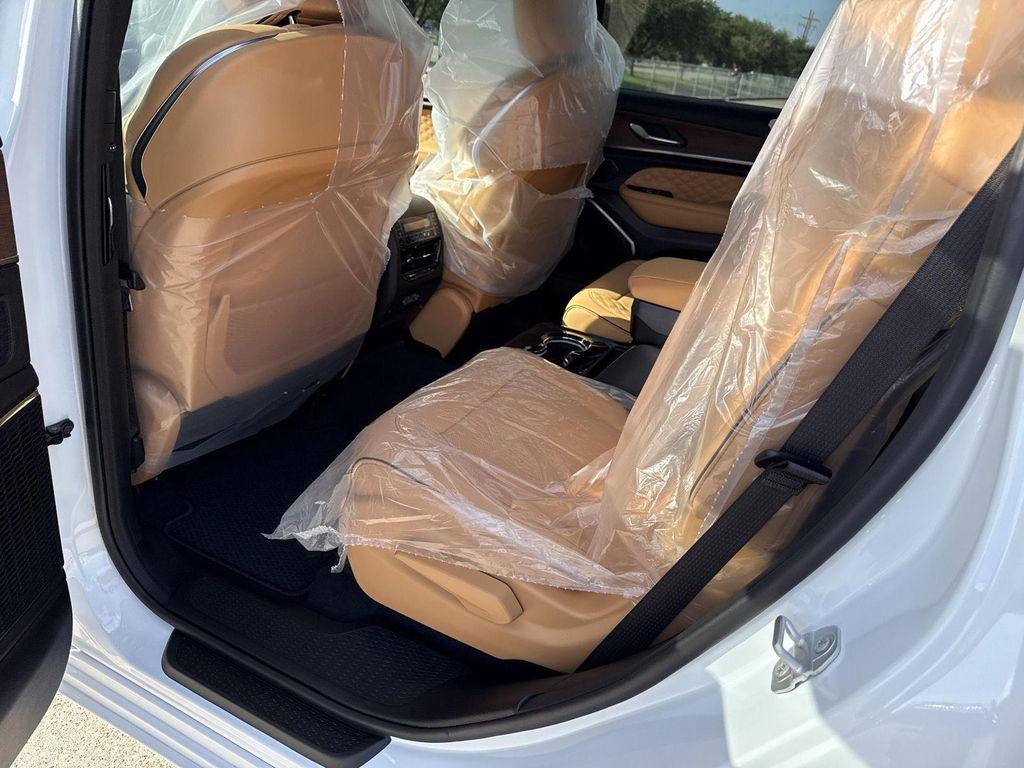 new 2025 Jeep Grand Cherokee L car, priced at $57,915