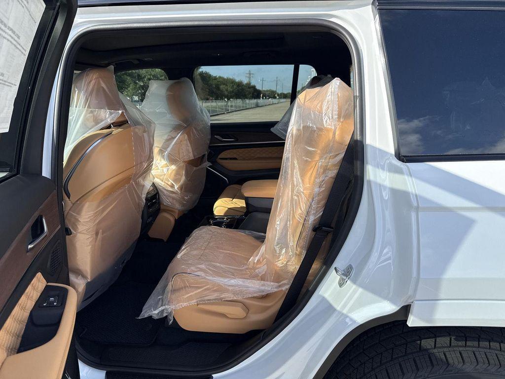 new 2025 Jeep Grand Cherokee L car, priced at $57,915