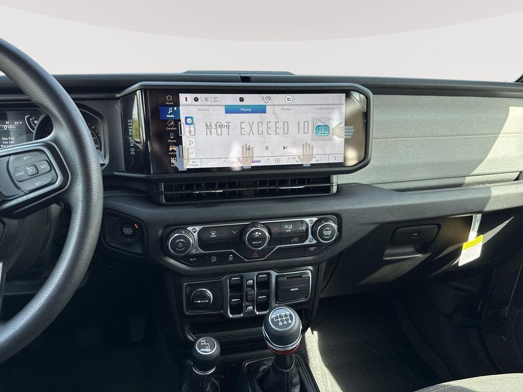 new 2025 Jeep Wrangler car, priced at $31,751