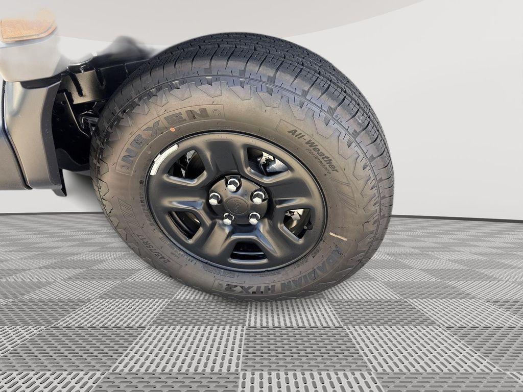 new 2025 Jeep Wrangler car, priced at $31,751