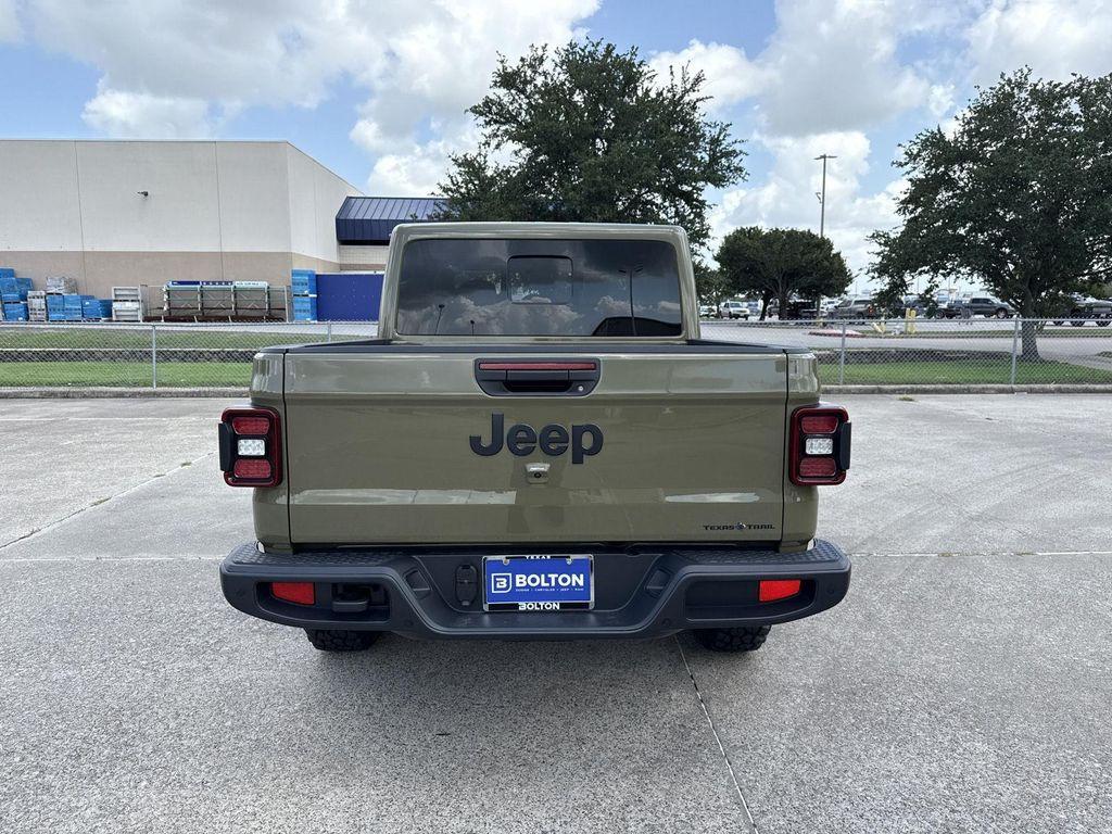 new 2025 Jeep Gladiator car, priced at $44,410