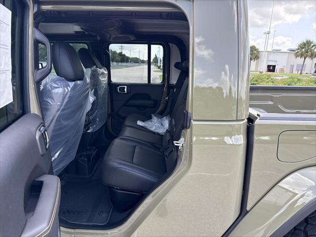 new 2025 Jeep Gladiator car, priced at $44,260