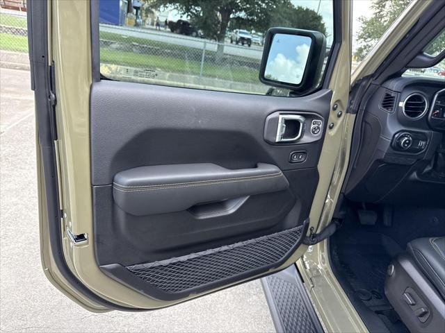new 2025 Jeep Gladiator car, priced at $44,260