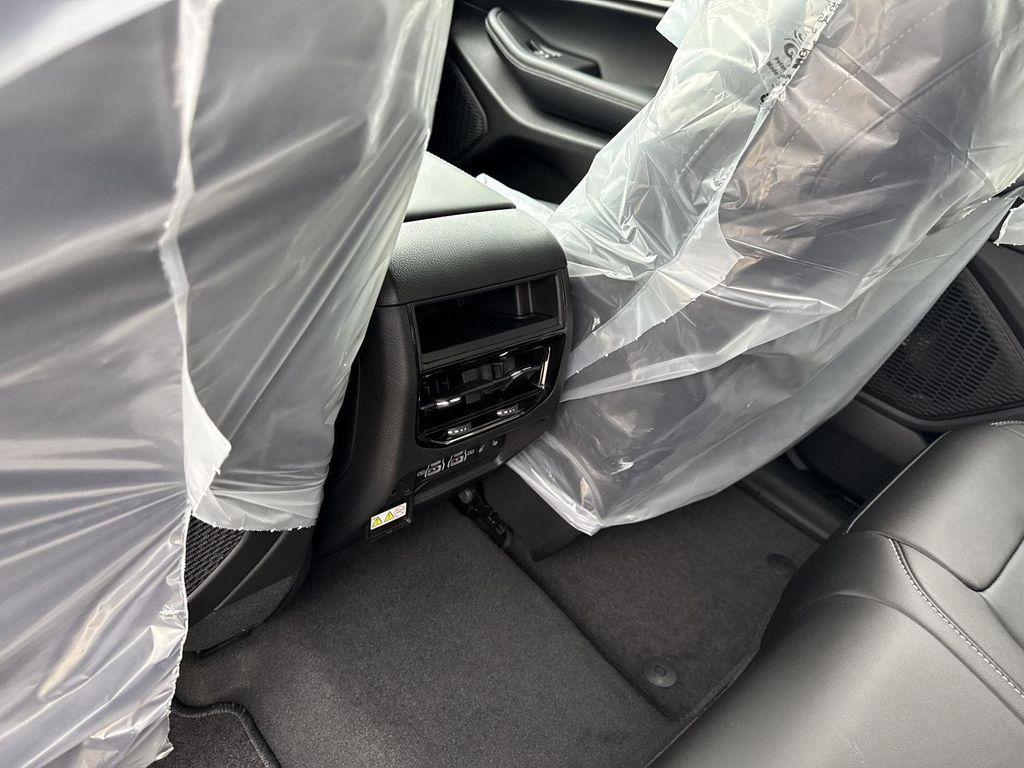 new 2025 Jeep Grand Cherokee car, priced at $32,925