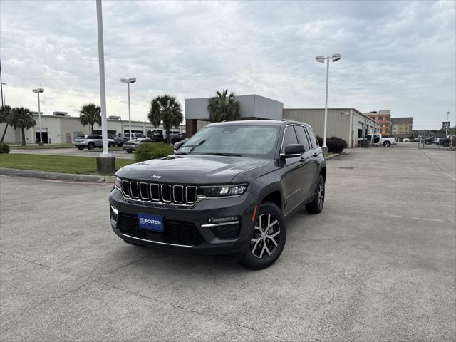new 2025 Jeep Grand Cherokee car, priced at $41,995