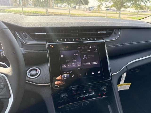 new 2025 Jeep Grand Cherokee car, priced at $34,798