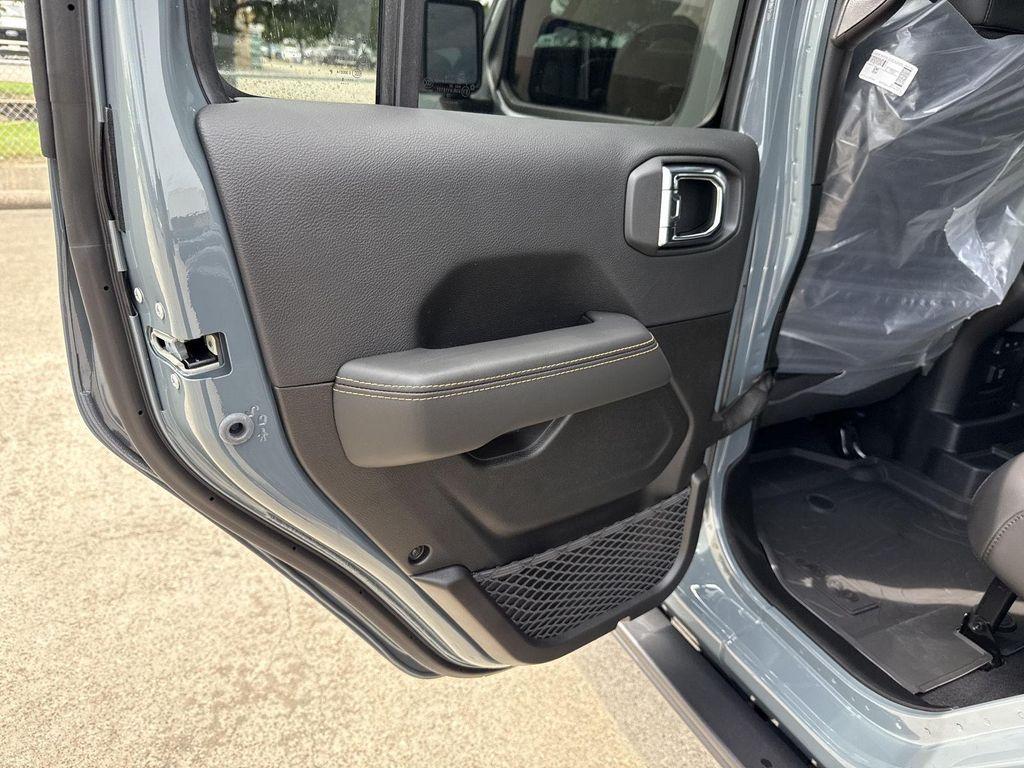 new 2025 Jeep Wrangler car, priced at $96,231