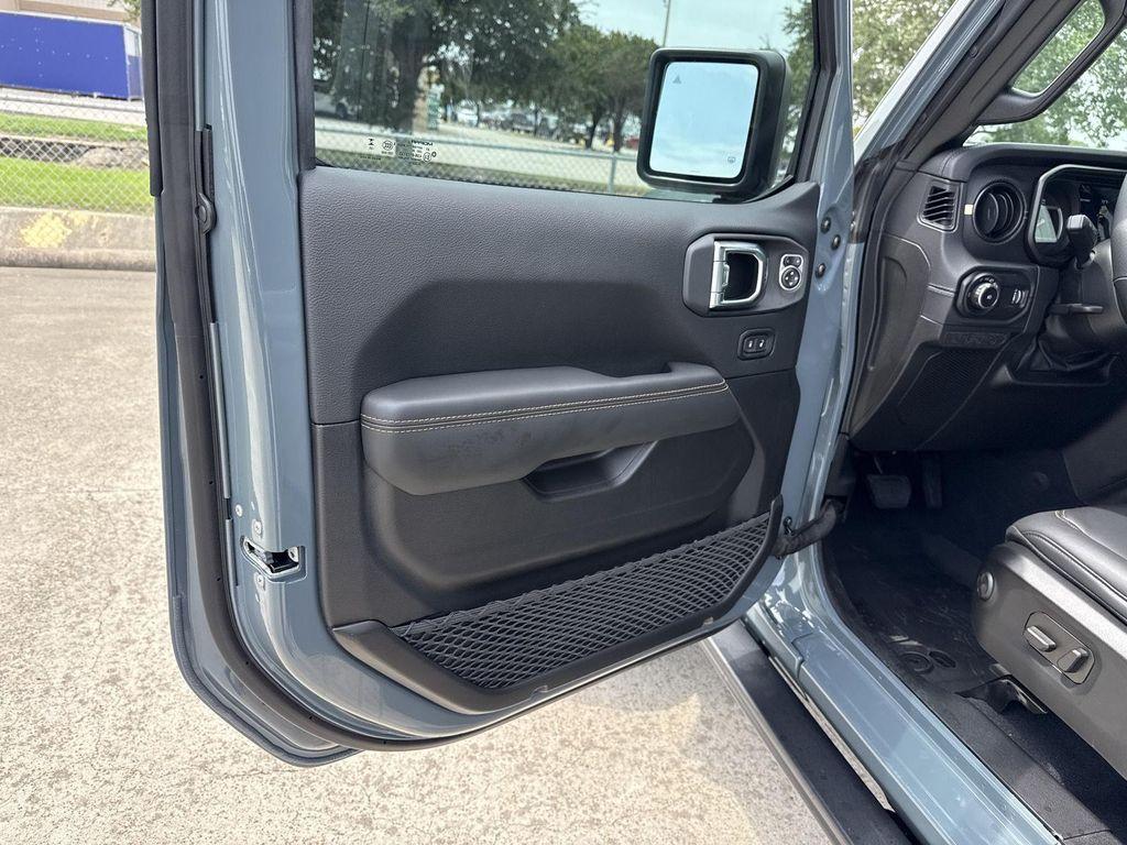 new 2025 Jeep Wrangler car, priced at $96,231