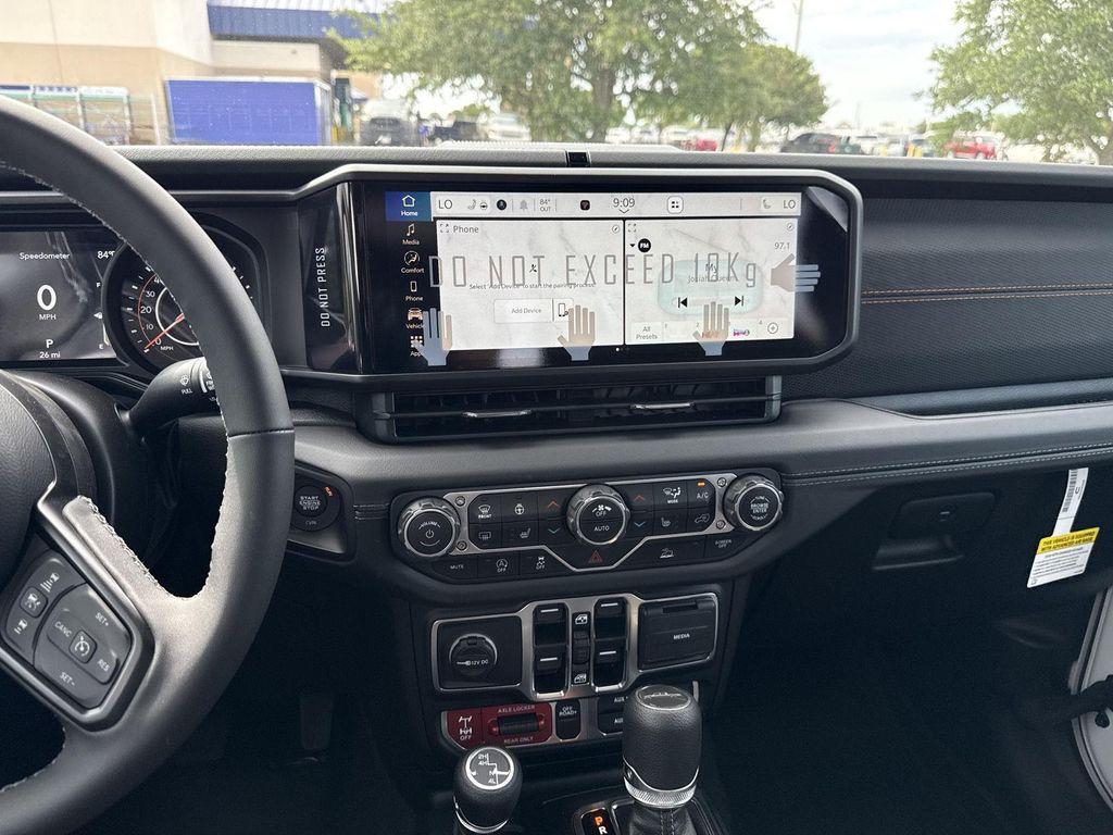 new 2025 Jeep Gladiator car, priced at $43,676