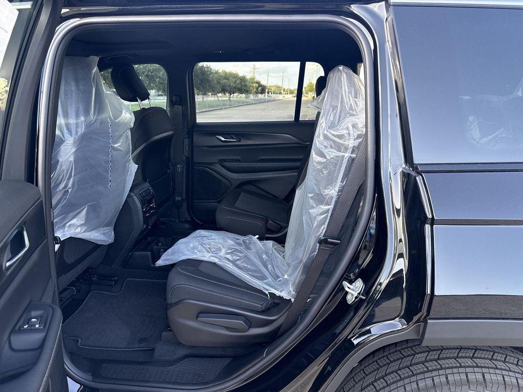 new 2025 Jeep Grand Cherokee L car, priced at $34,832