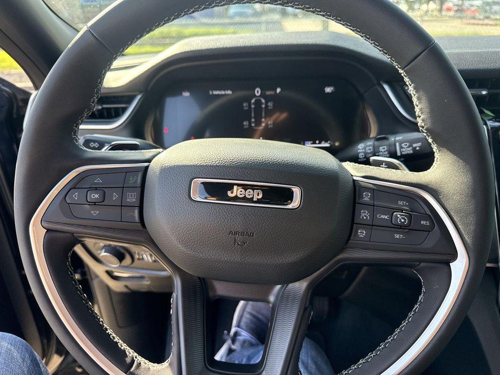 new 2025 Jeep Grand Cherokee L car, priced at $34,832