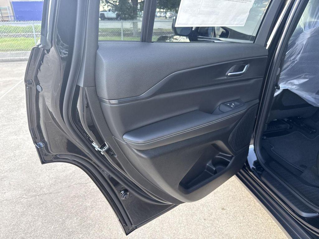 new 2025 Jeep Grand Cherokee L car, priced at $34,832