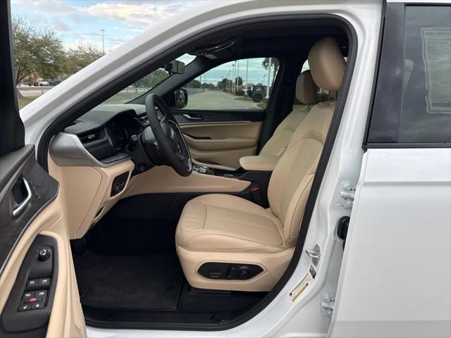 new 2025 Jeep Grand Cherokee L car, priced at $45,986