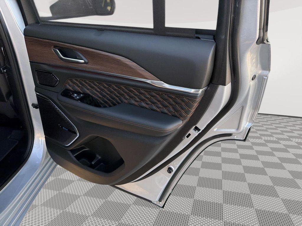 used 2023 Jeep Grand Cherokee car, priced at $41,270