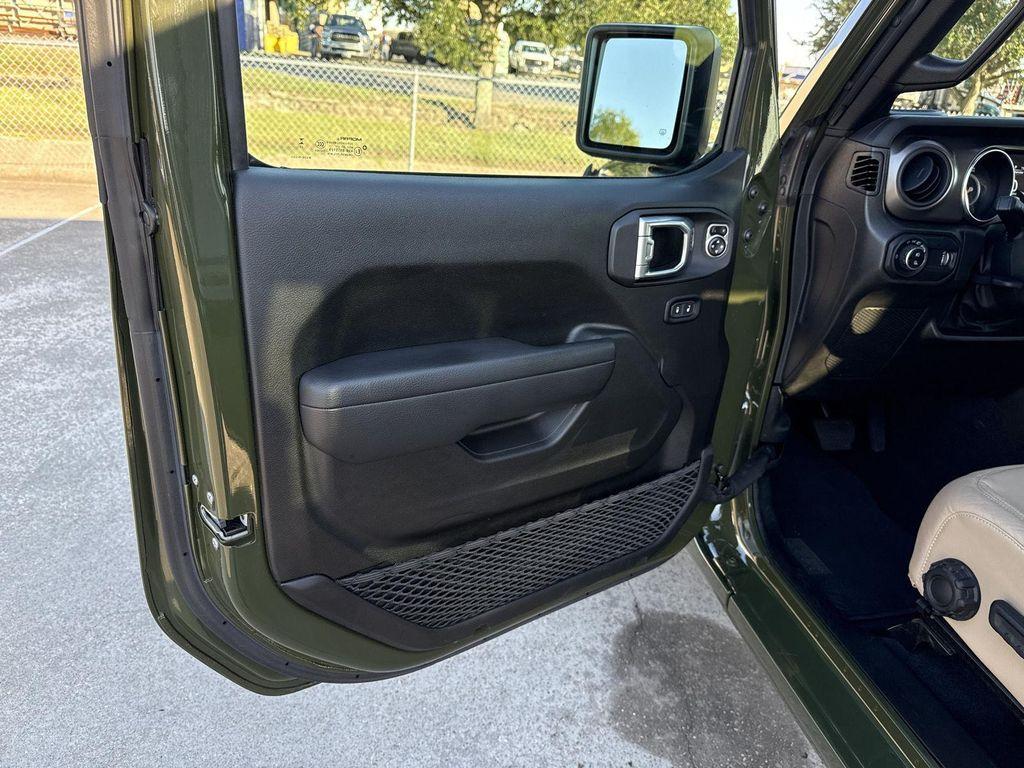 used 2023 Jeep Gladiator car, priced at $30,681