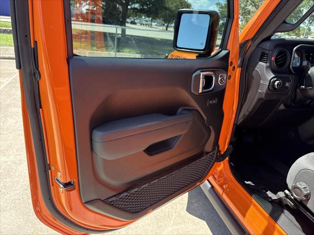 new 2025 Jeep Gladiator car, priced at $48,932