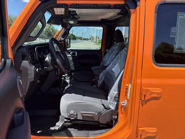 new 2025 Jeep Gladiator car, priced at $48,932
