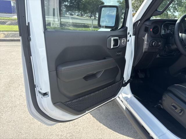 new 2025 Jeep Wrangler car, priced at $61,963