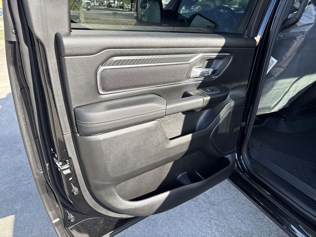 new 2025 Ram 1500 car, priced at $46,689
