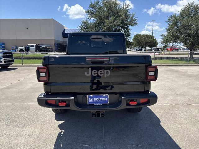 new 2025 Jeep Gladiator car, priced at $48,662