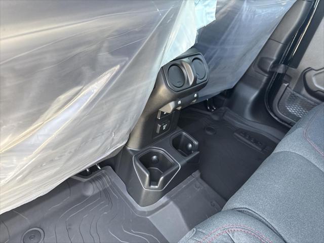 new 2025 Jeep Gladiator car, priced at $48,662