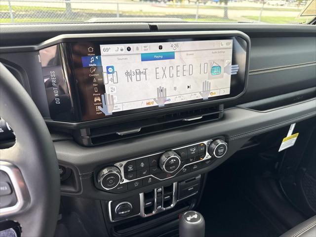 new 2025 Jeep Wrangler car, priced at $53,803