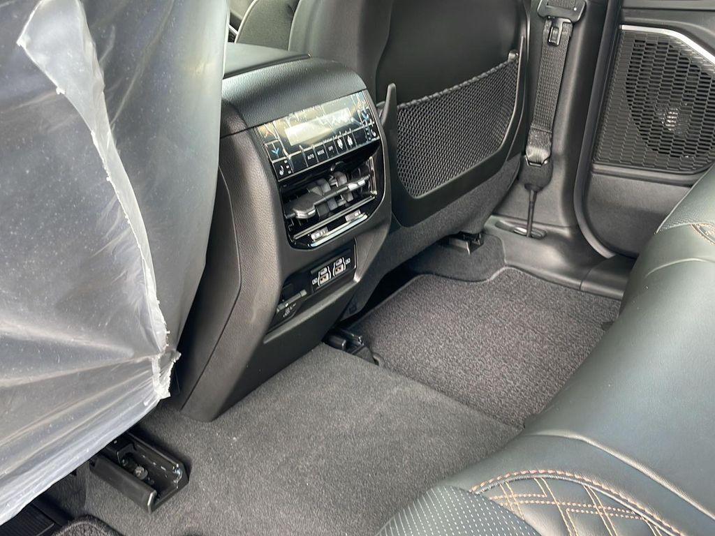 new 2025 Jeep Grand Cherokee car, priced at $56,641