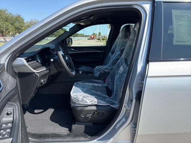 new 2025 Jeep Grand Cherokee car, priced at $40,932