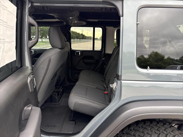 new 2025 Jeep Wrangler car, priced at $46,257