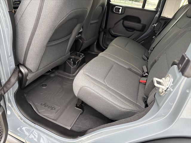 new 2025 Jeep Wrangler car, priced at $46,257