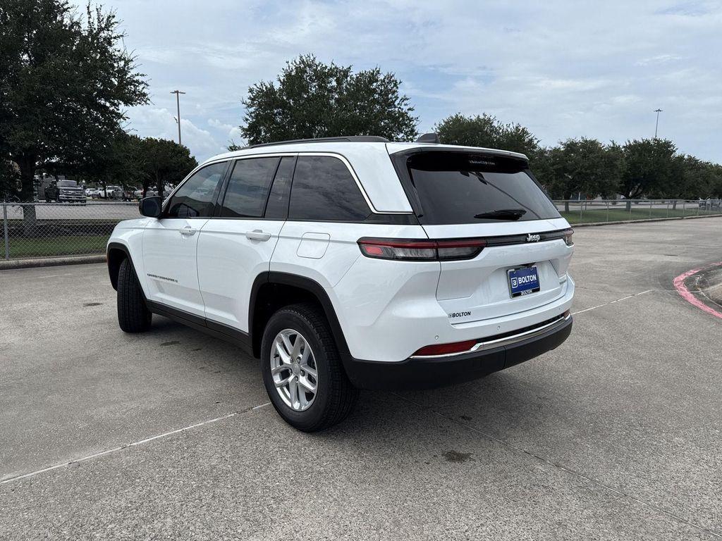 new 2025 Jeep Grand Cherokee car, priced at $35,028