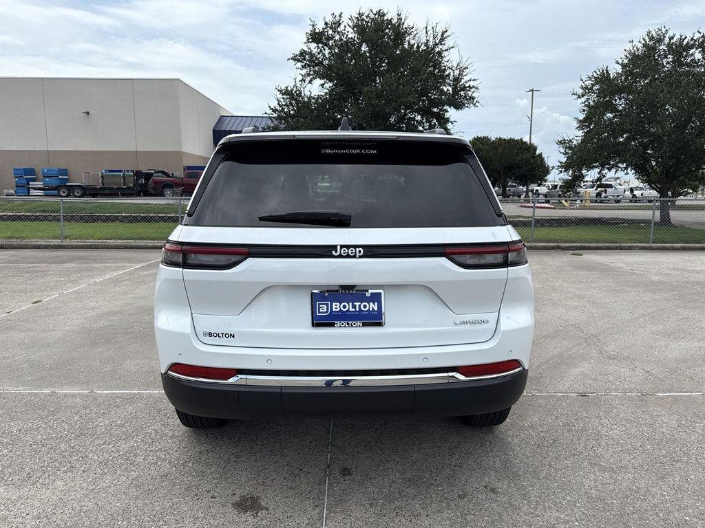 new 2025 Jeep Grand Cherokee car, priced at $35,028