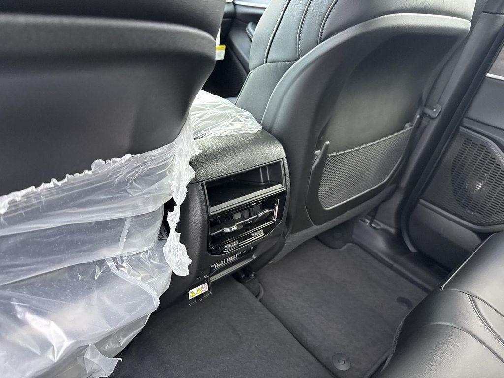 new 2025 Jeep Grand Cherokee car, priced at $39,652