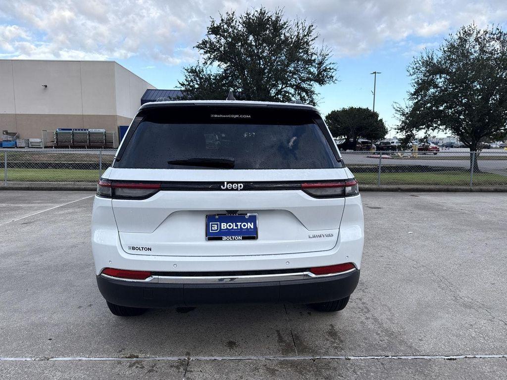 new 2025 Jeep Grand Cherokee car, priced at $39,652