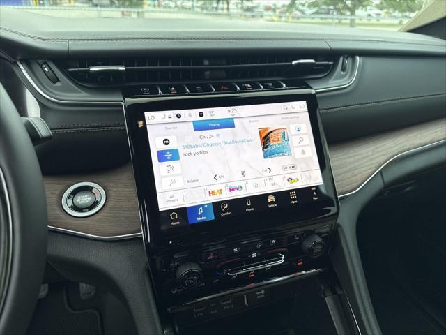 new 2025 Jeep Grand Cherokee L car, priced at $55,642