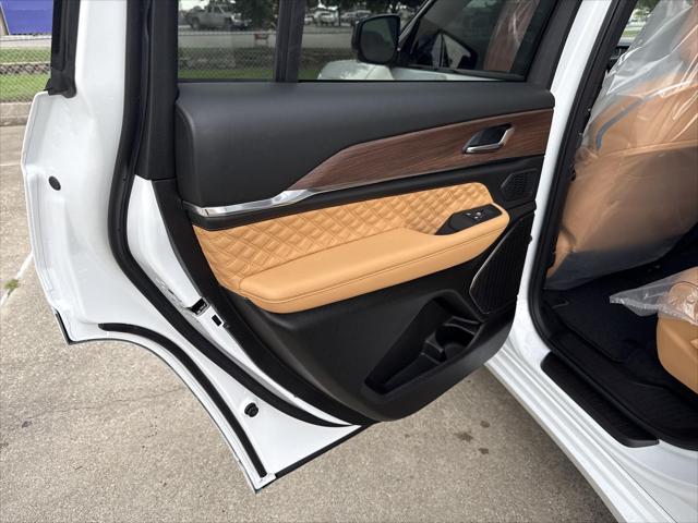 new 2025 Jeep Grand Cherokee L car, priced at $55,642