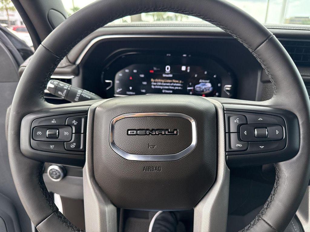 used 2023 GMC Yukon XL car, priced at $54,076