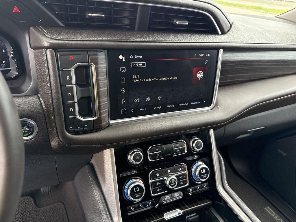 used 2023 GMC Yukon XL car, priced at $54,076