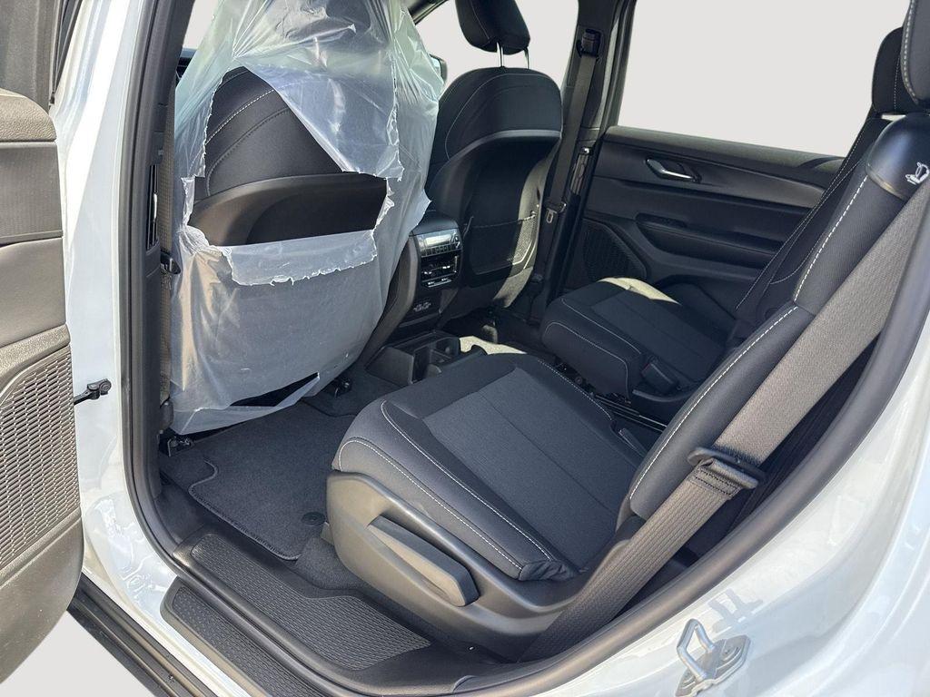 new 2025 Jeep Grand Cherokee L car, priced at $35,296