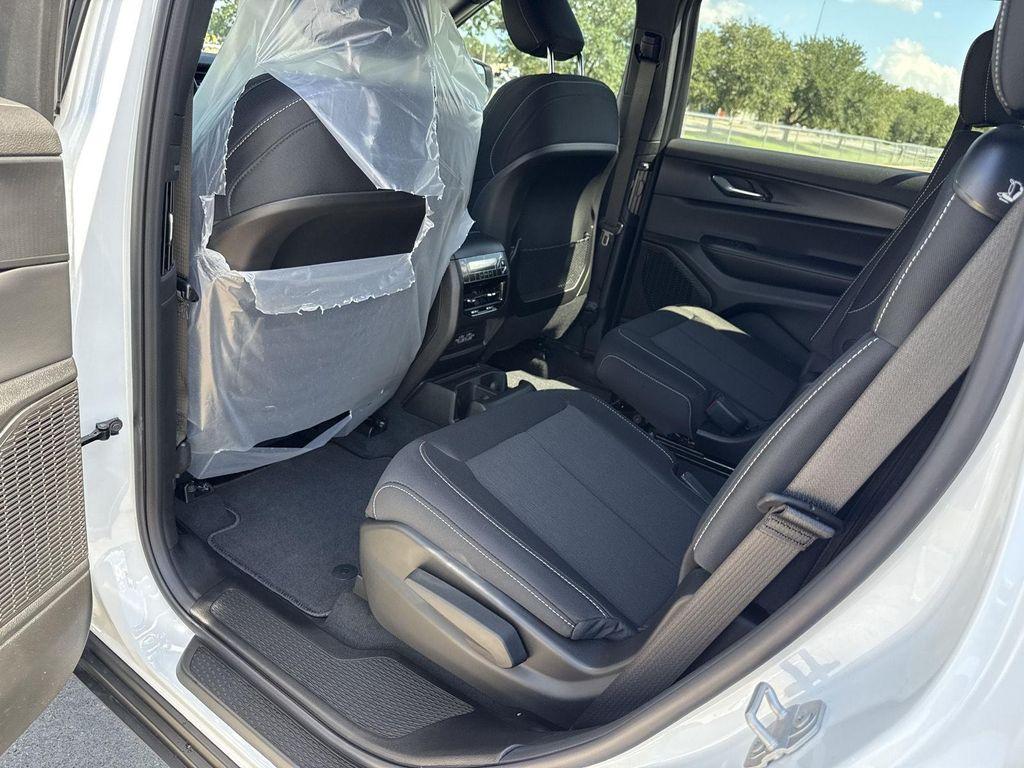 new 2025 Jeep Grand Cherokee L car, priced at $34,896