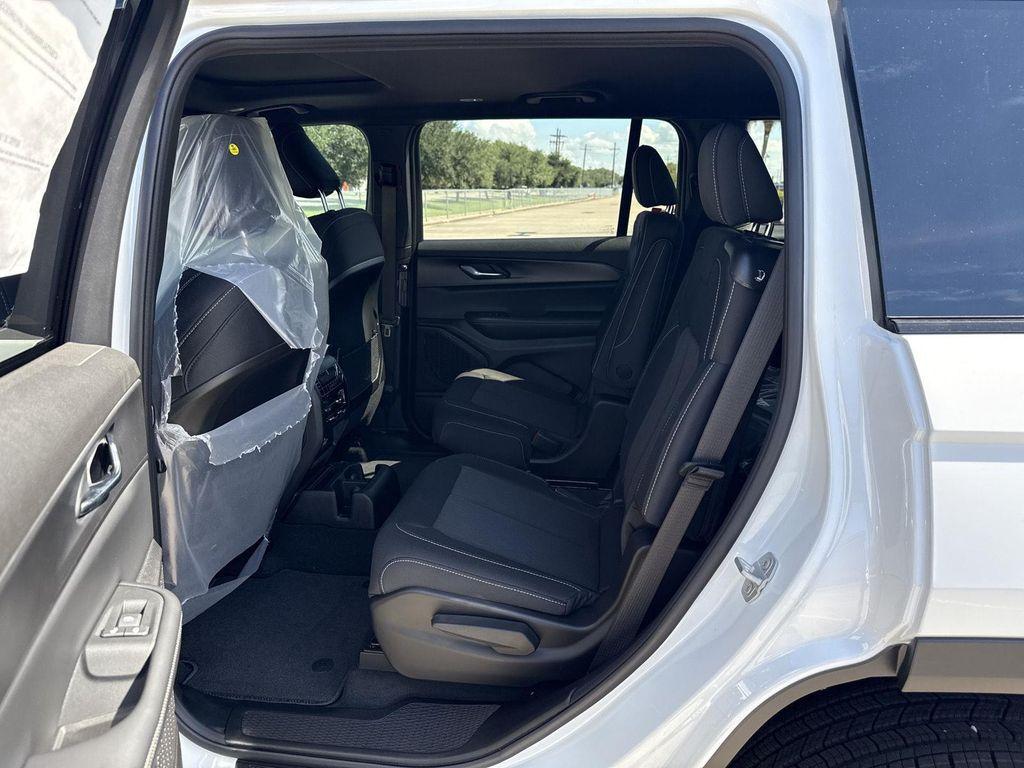 new 2025 Jeep Grand Cherokee L car, priced at $34,896