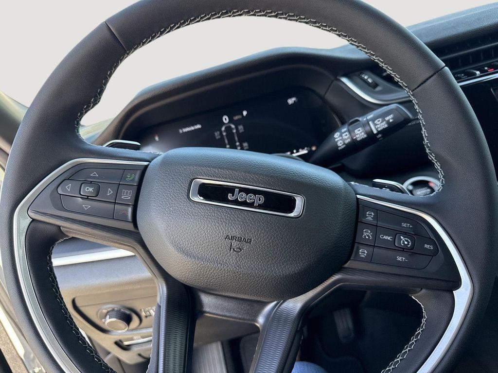 new 2025 Jeep Grand Cherokee L car, priced at $35,296