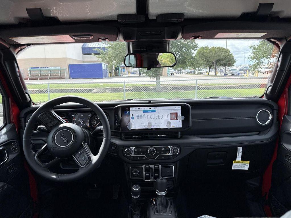 new 2025 Jeep Gladiator car, priced at $44,140