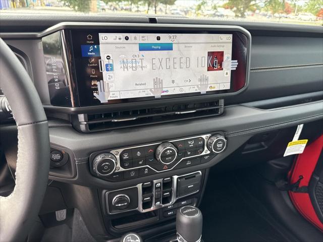 new 2025 Jeep Gladiator car, priced at $43,990