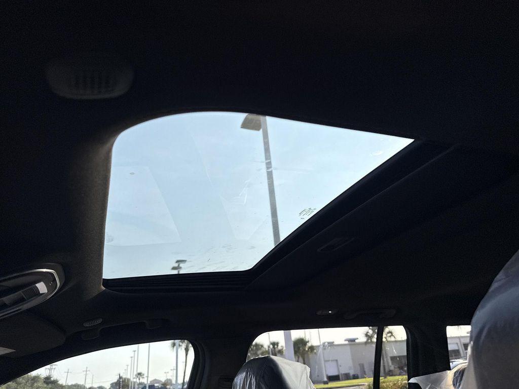 new 2025 Jeep Grand Cherokee car, priced at $39,726