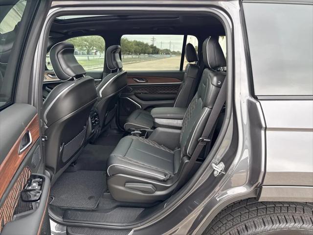 new 2025 Jeep Grand Cherokee L car, priced at $59,152